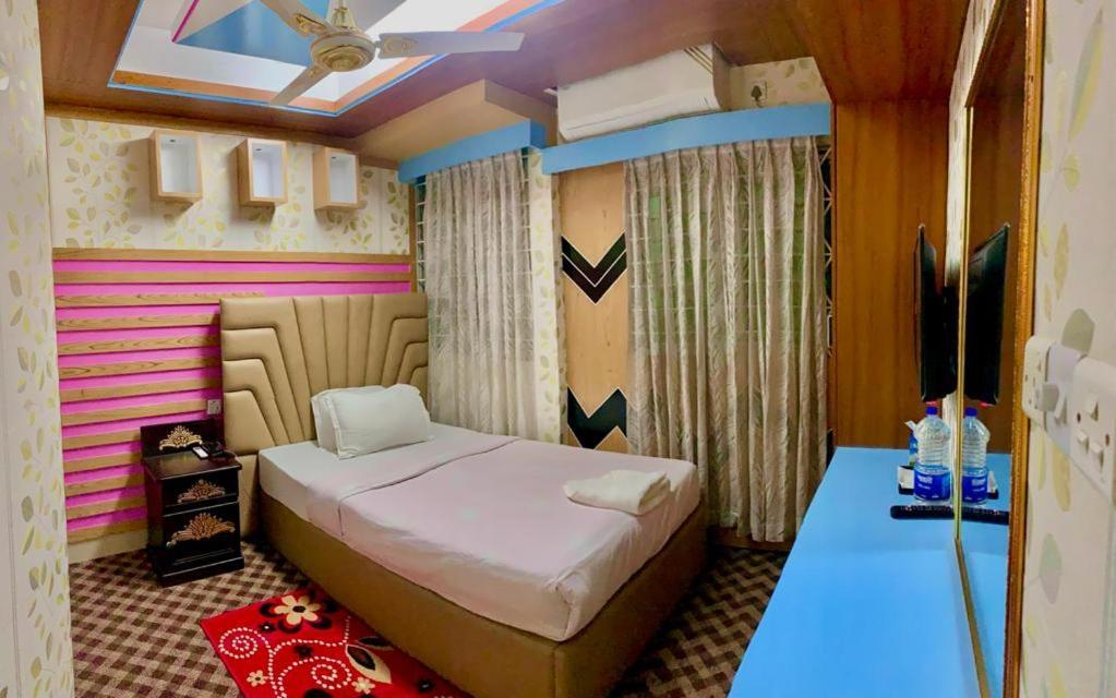 Hotel Blue Bird Dakka Oda fotoğraf
